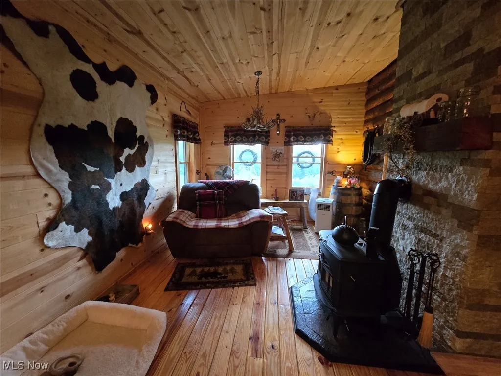424 Avalon Road, Dellroy, Ohio,MLS Now Listing ID