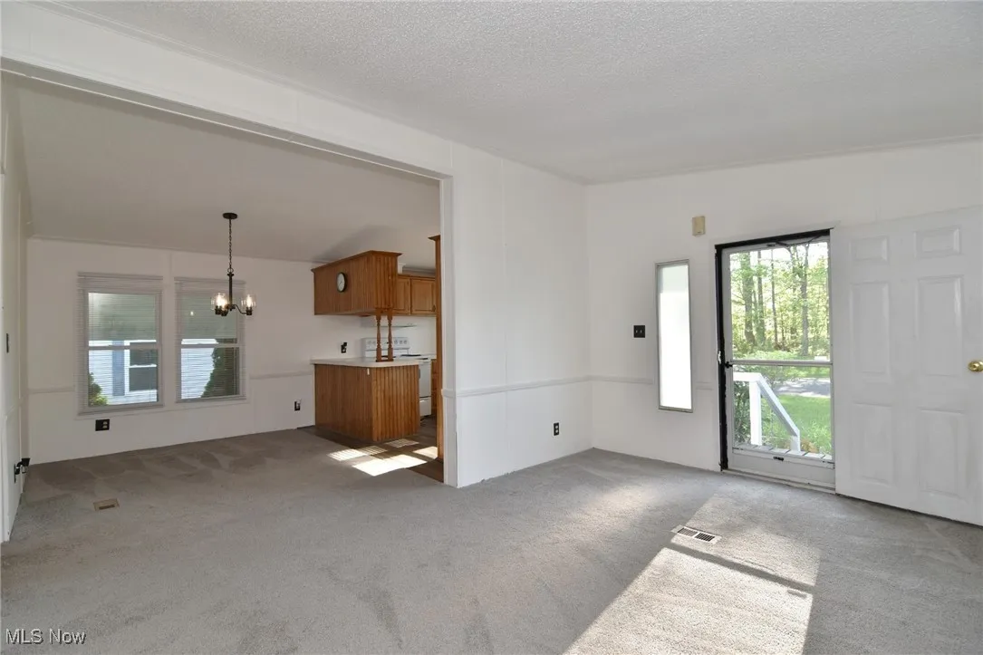 27 Cardinal Drive, Hiram, Ohio,MLS Now Listing ID