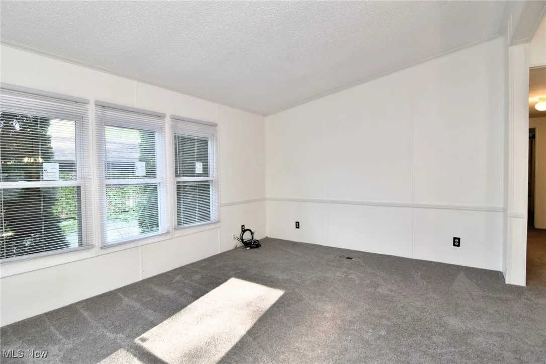 27 Cardinal Drive, Hiram, Ohio,MLS Now Listing ID