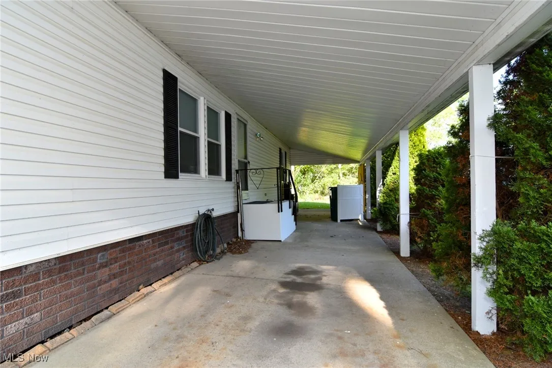 27 Cardinal Drive, Hiram, Ohio,MLS Now Listing ID