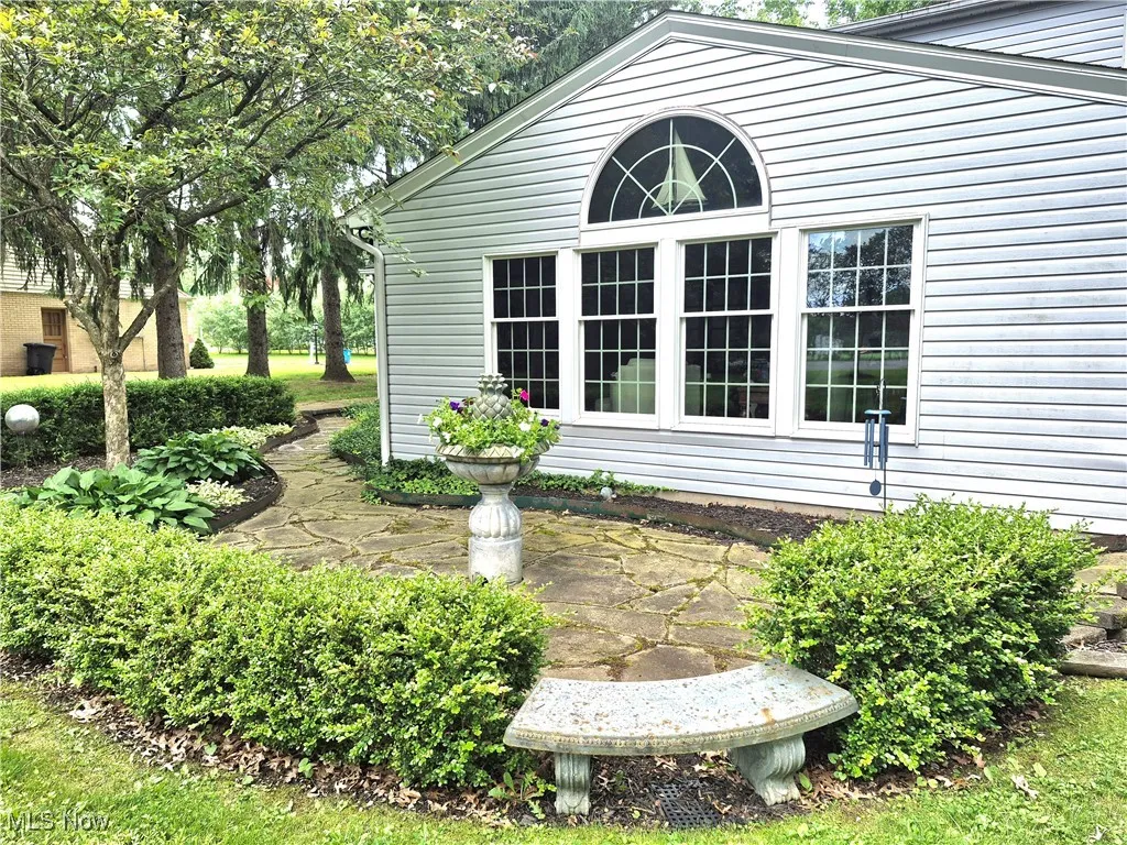 8967 Singing Hills Drive, Warren, Ohio,MLS Now Listing ID