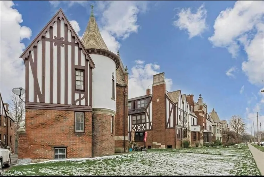View of building exterior featuring a residential view