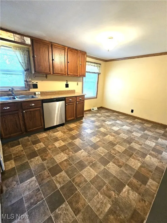 624 Shaker Drive, Medina, Ohio,MLS Now Listing ID