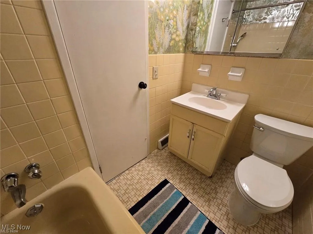 16100 Van Aken Boulevard # 202, Shaker Heights, Ohio 44120,MLS Now Listing ID