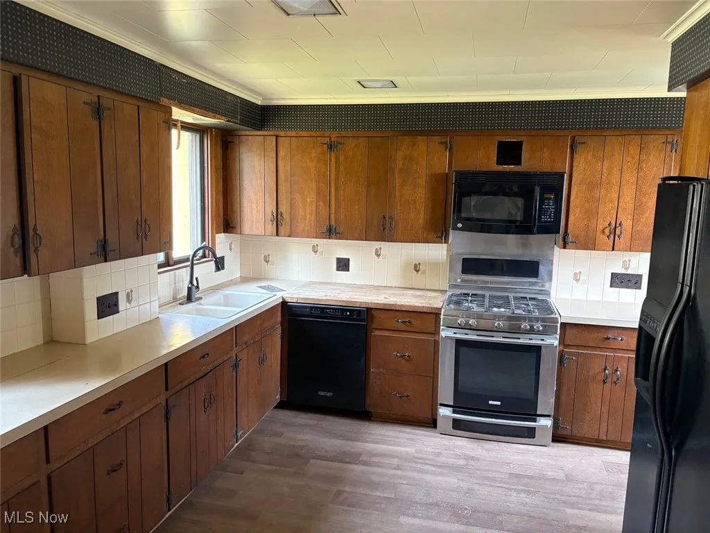 Kitchen with laminate flooring