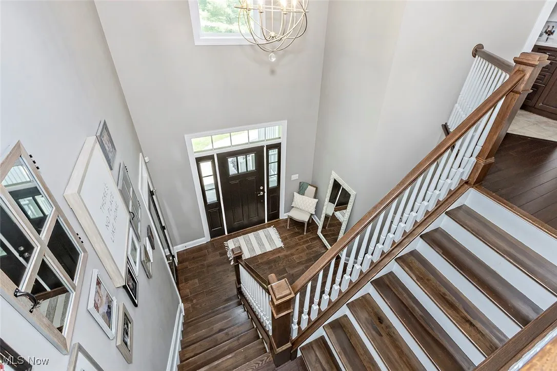 Hardwood floor throughout the upper level.