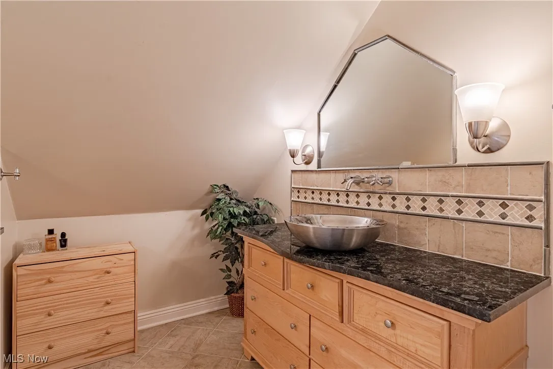 7488 Valley View Road, Hudson, Ohio,MLS Now Listing ID