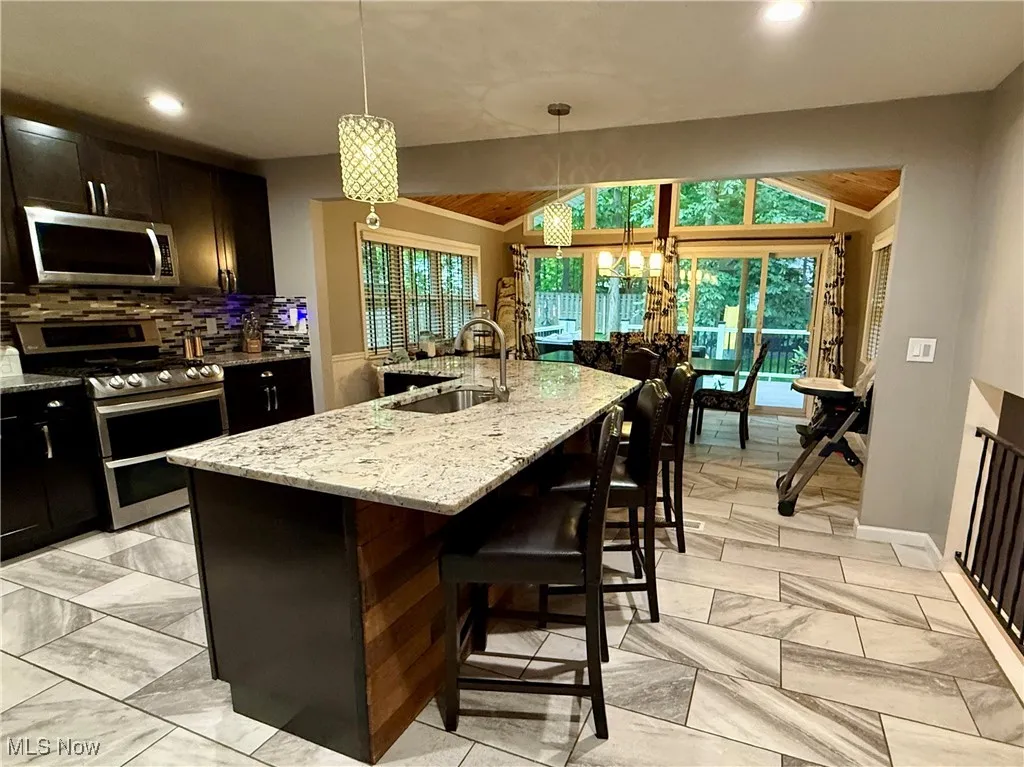 16537 N White Oaks Drive, Strongsville, Ohio,MLS Now Listing ID
