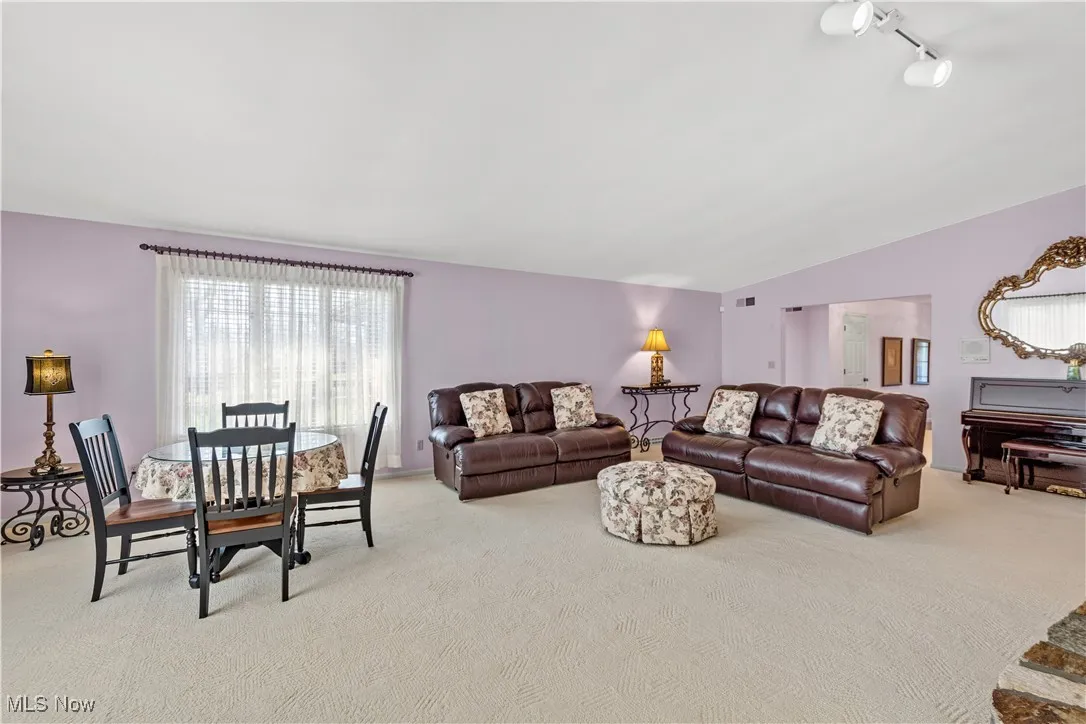 52 Hilda Circle, Bloomingdale, Ohio,MLS Now Listing ID