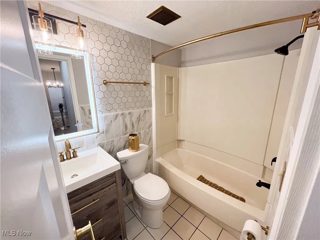 25735 Lorain Road # 218, North Olmsted, Ohio,MLS Now Listing ID