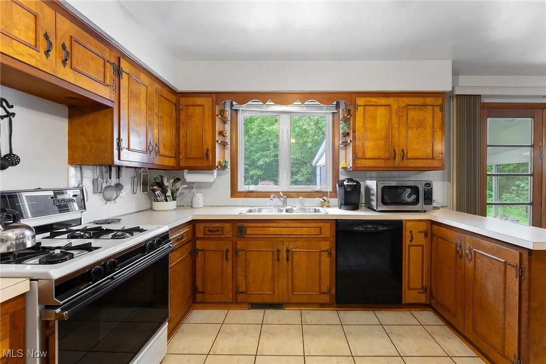 236 Charlestown Place, Austintown, Ohio,MLS Now Listing ID