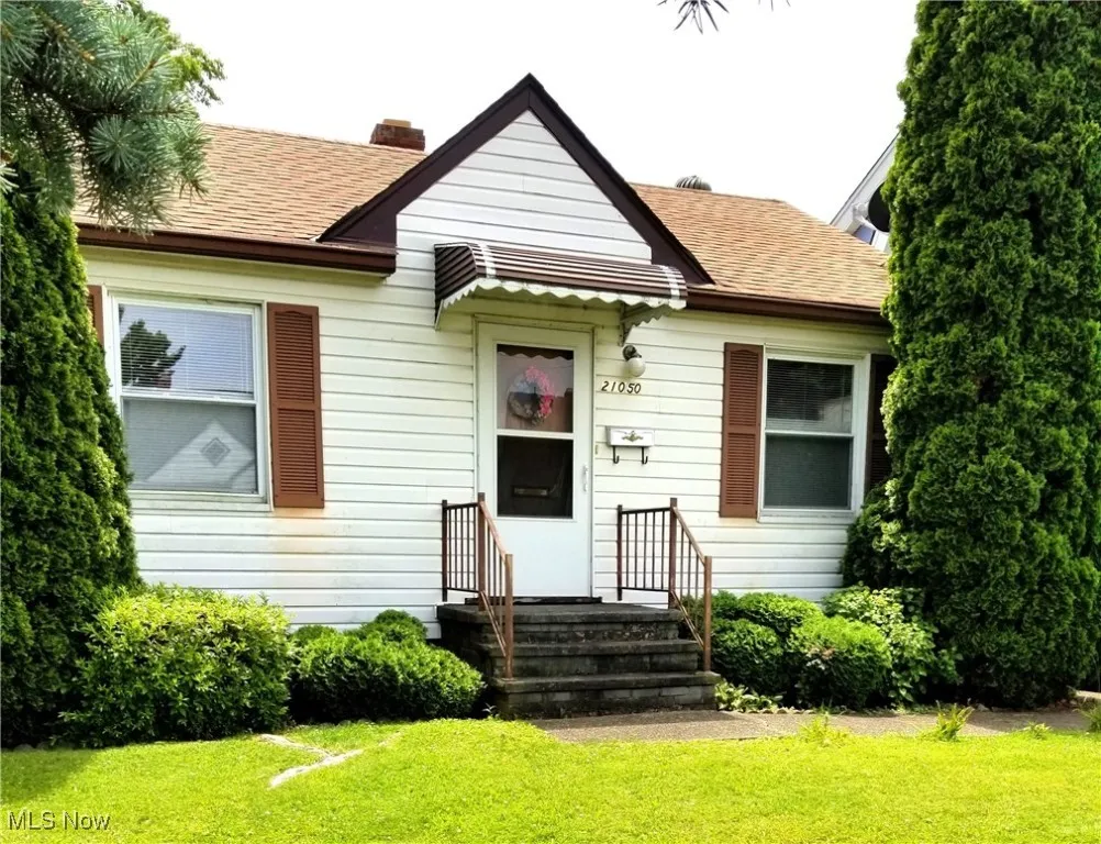 Welcome home 21050 N Vine
