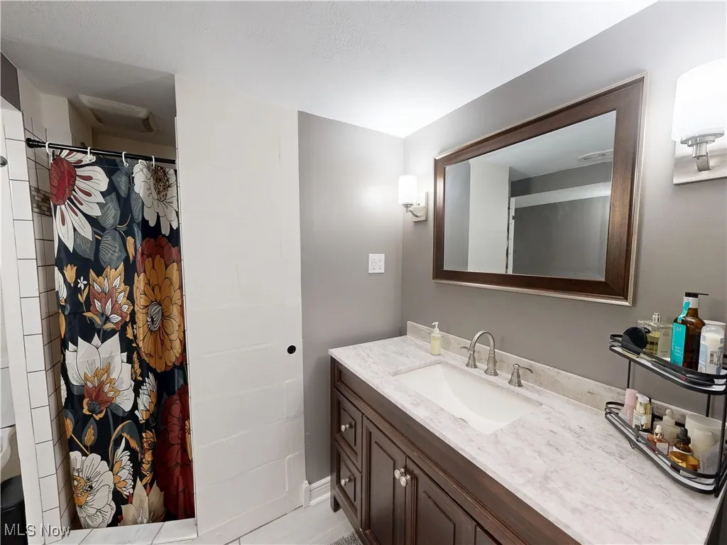 1690 Byron Drive, Mayfield Heights, Ohio,MLS Now Listing ID