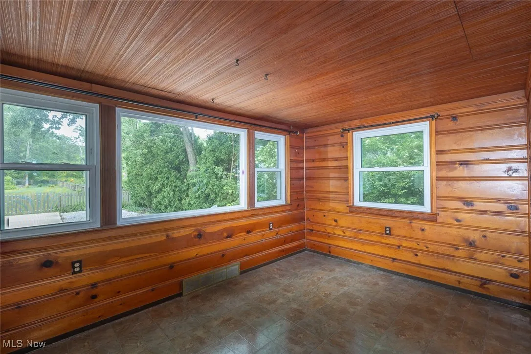 4050 Walter Road, North Olmsted, Ohio,MLS Now Listing ID