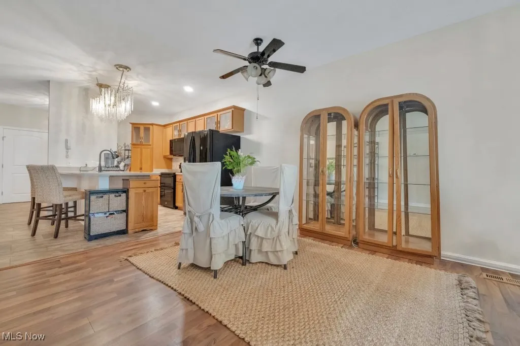 Dining/Kitchen