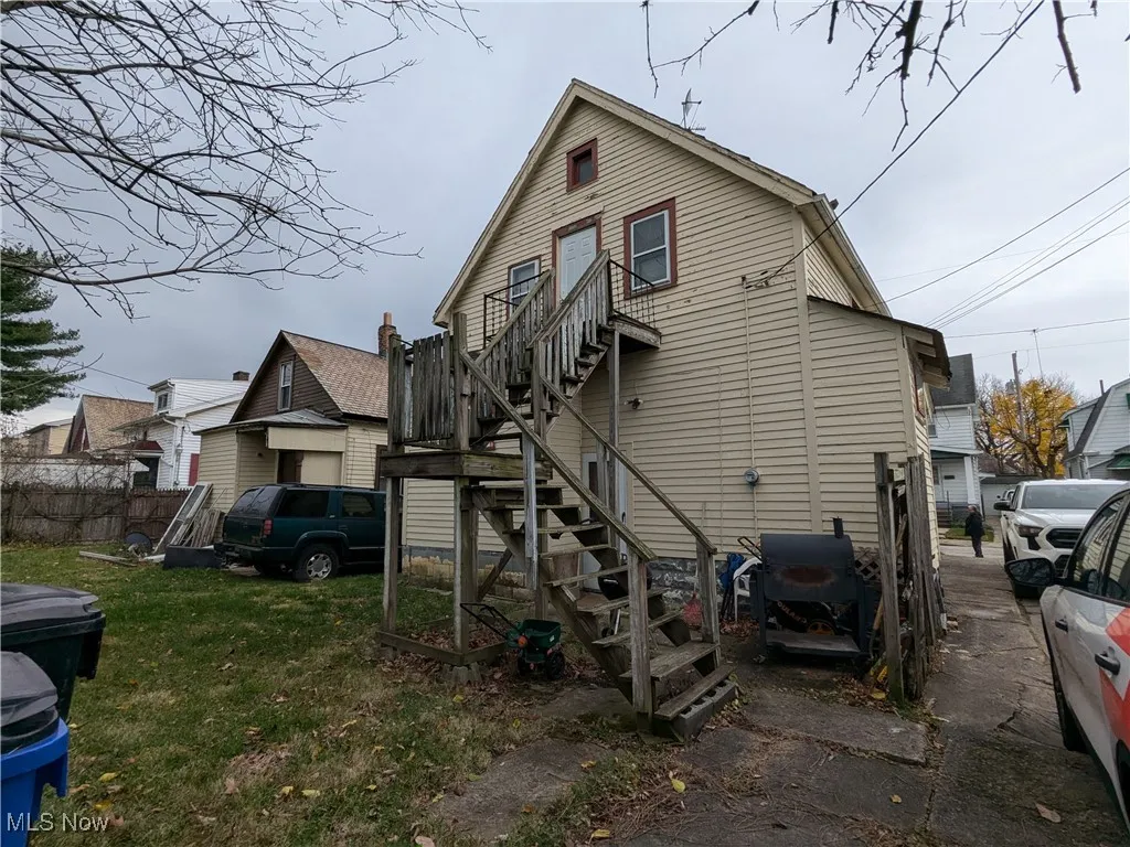 Rear entrance to both units and yard