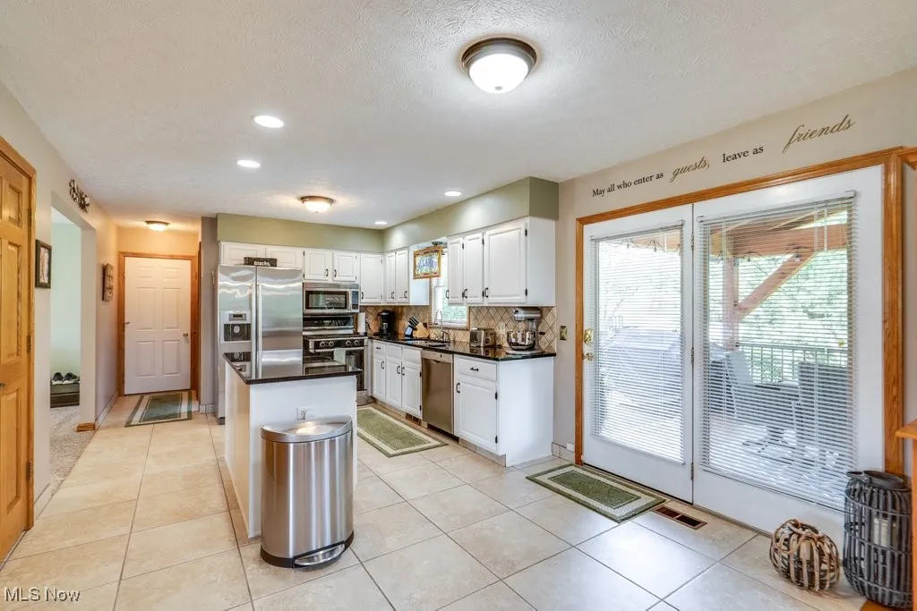 10321 Schlabach Avenue, Hartville, Ohio,MLS Now Listing ID