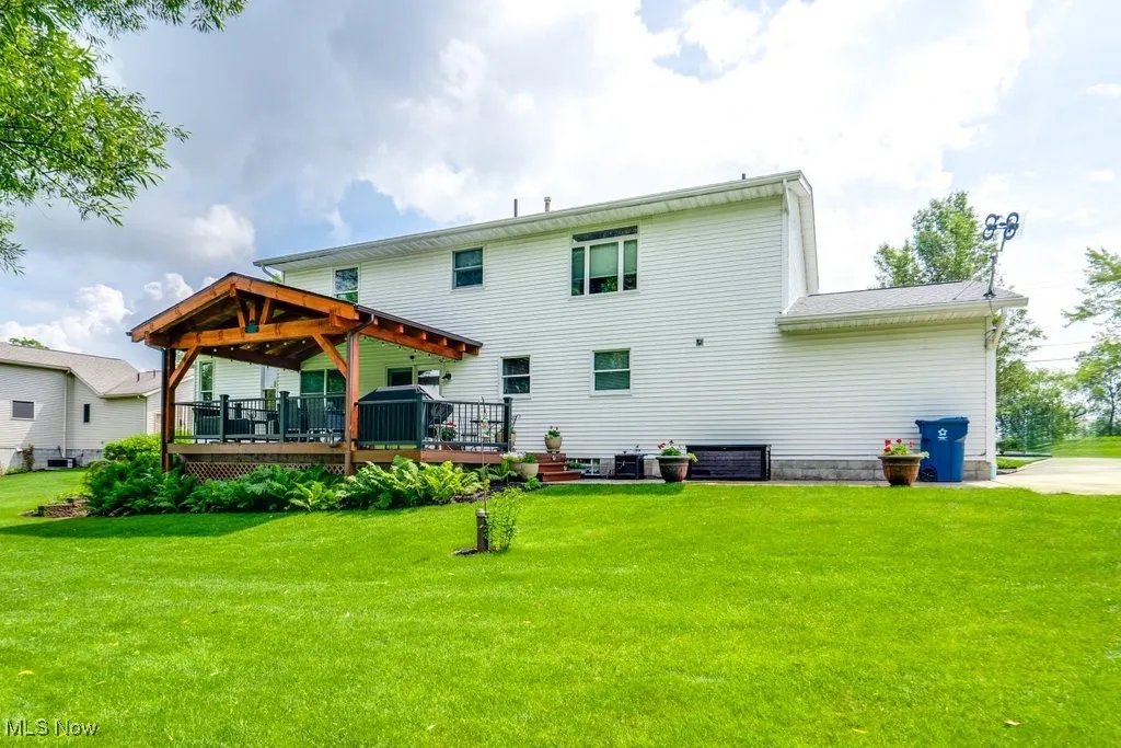10321 Schlabach Avenue, Hartville, Ohio,MLS Now Listing ID