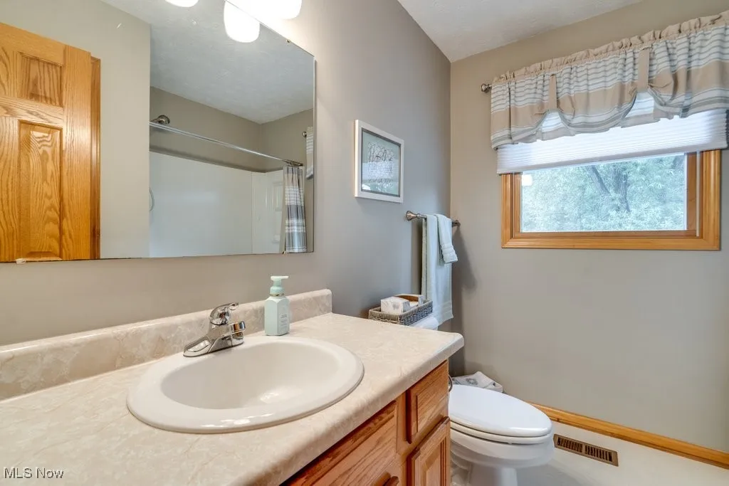 10321 Schlabach Avenue, Hartville, Ohio,MLS Now Listing ID