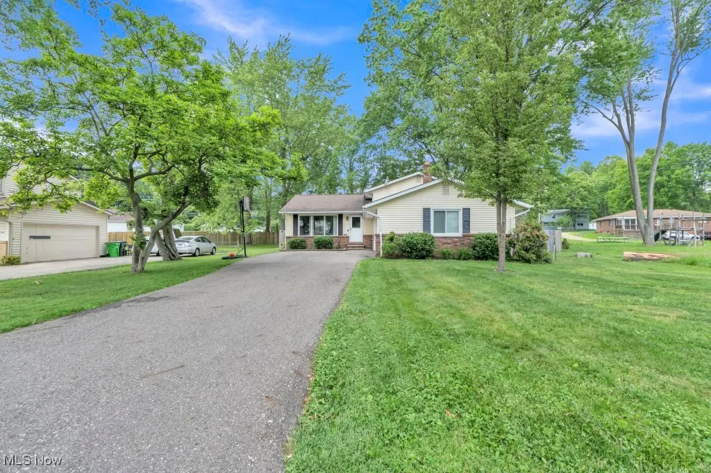 1999 Berger Avenue, Stow, Ohio,MLS Now Listing ID