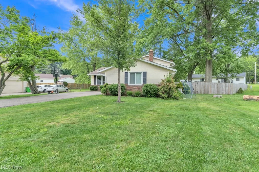 1999 Berger Avenue, Stow, Ohio,MLS Now Listing ID