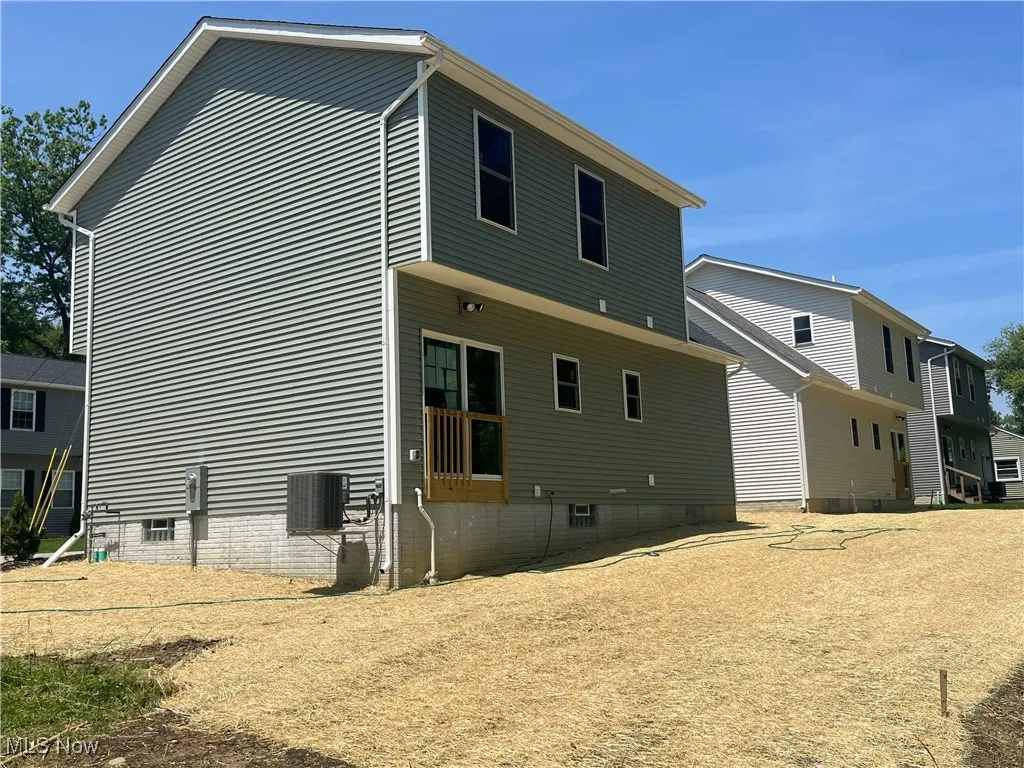 5025 Lakeview Drive, Mentor, Ohio 44060,MLS Now Listing ID