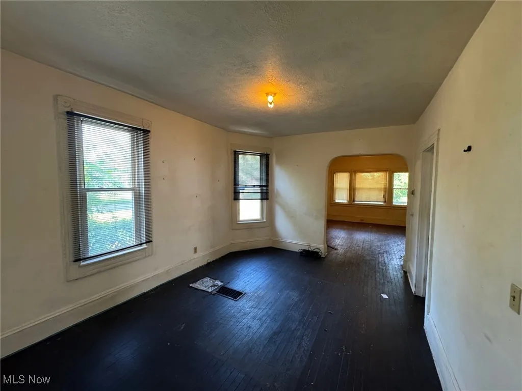 1185 E 74th Street, Cleveland, Ohio,MLS Now Listing ID
