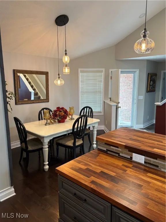 704 Elmwood Point, Aurora, Ohio,MLS Now Listing ID