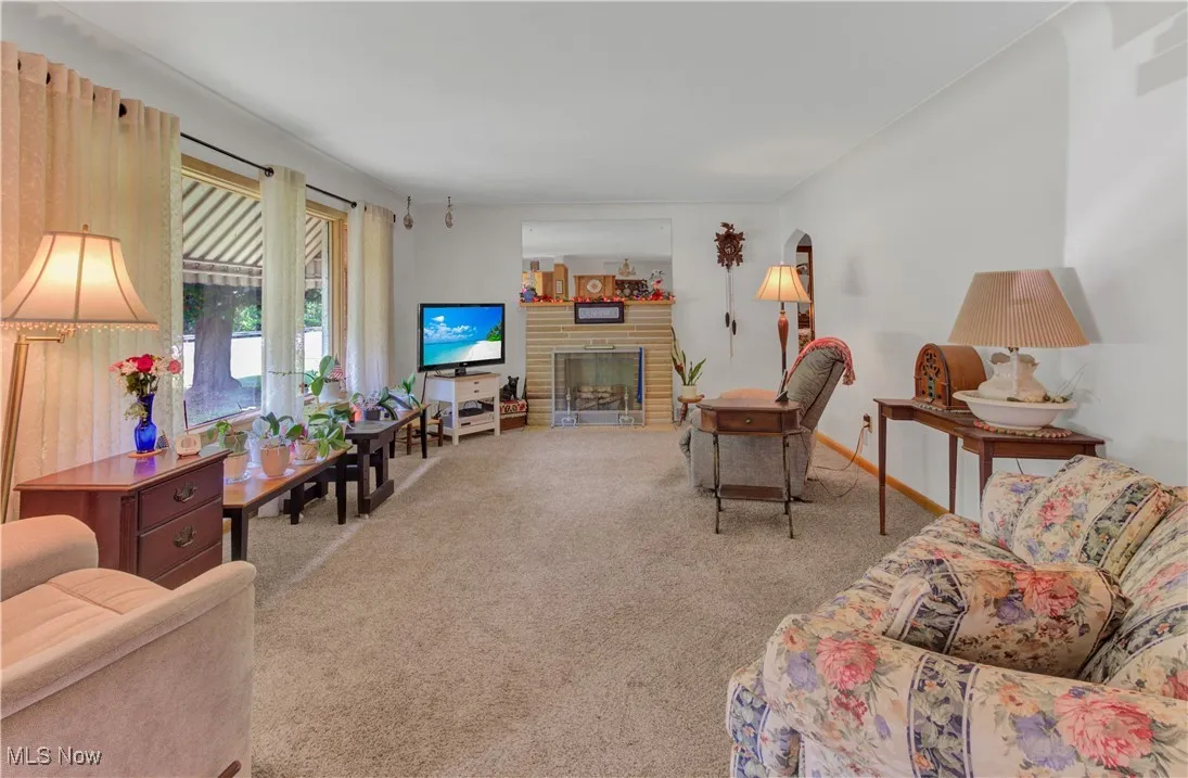 5157 Alliance Road, Malvern, Ohio,MLS Now Listing ID