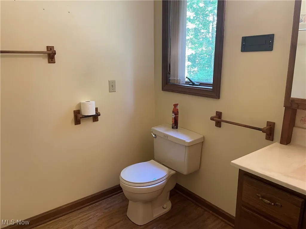 1st Floor Bathroom