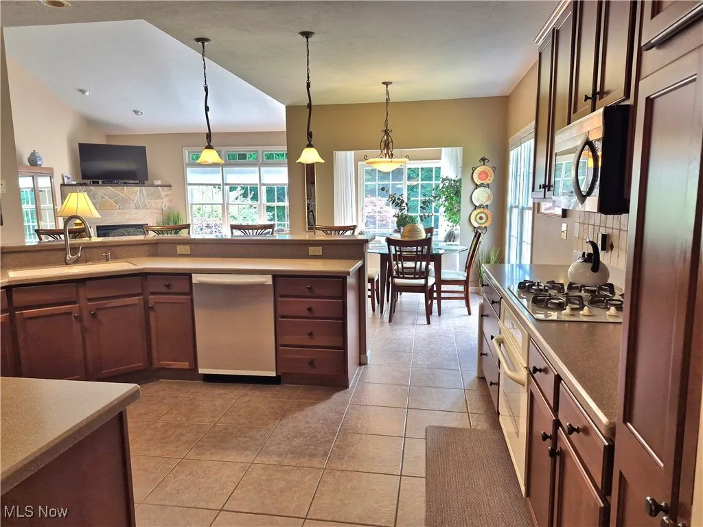 8672 Kimblewick Lane, Warren, Ohio,MLS Now Listing ID