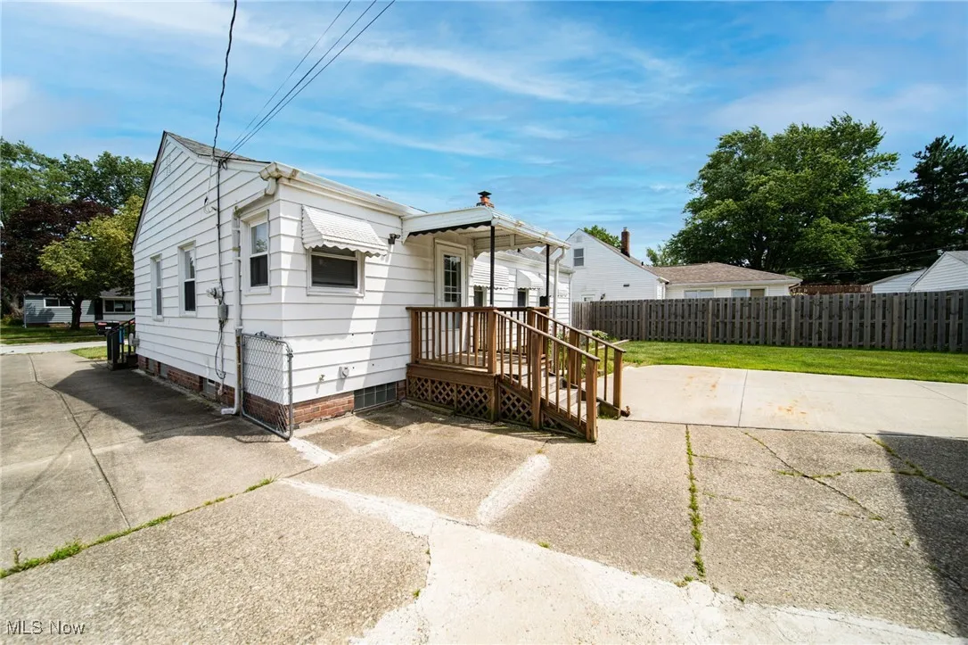 5132 Chestnut Hill Drive, Willoughby, Ohio,MLS Now Listing ID