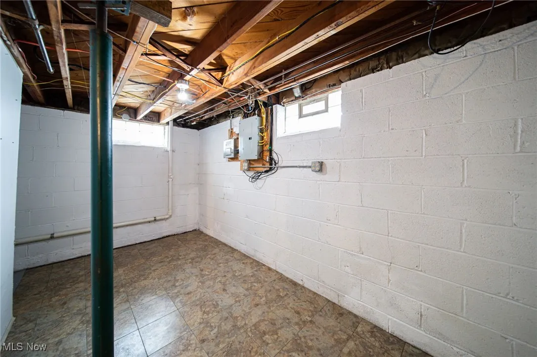 5132 Chestnut Hill Drive, Willoughby, Ohio,MLS Now Listing ID