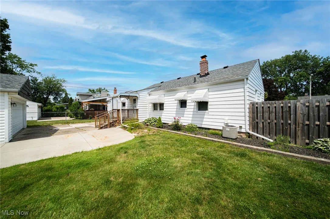 5132 Chestnut Hill Drive, Willoughby, Ohio,MLS Now Listing ID