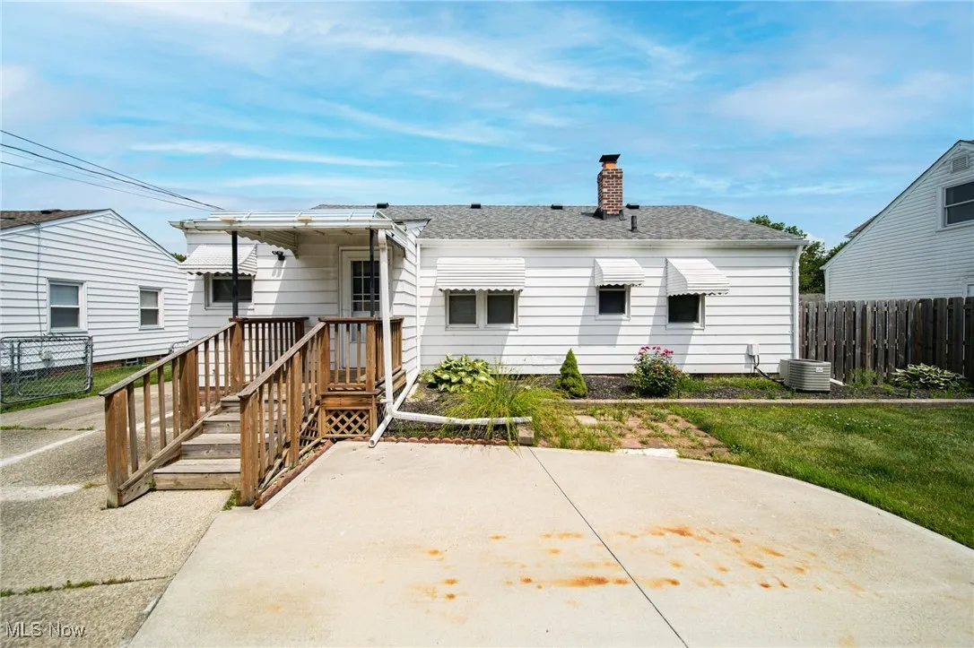 5132 Chestnut Hill Drive, Willoughby, Ohio,MLS Now Listing ID