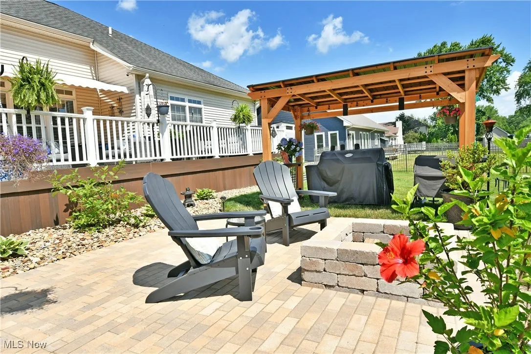 View of patio / terrace with grilling area