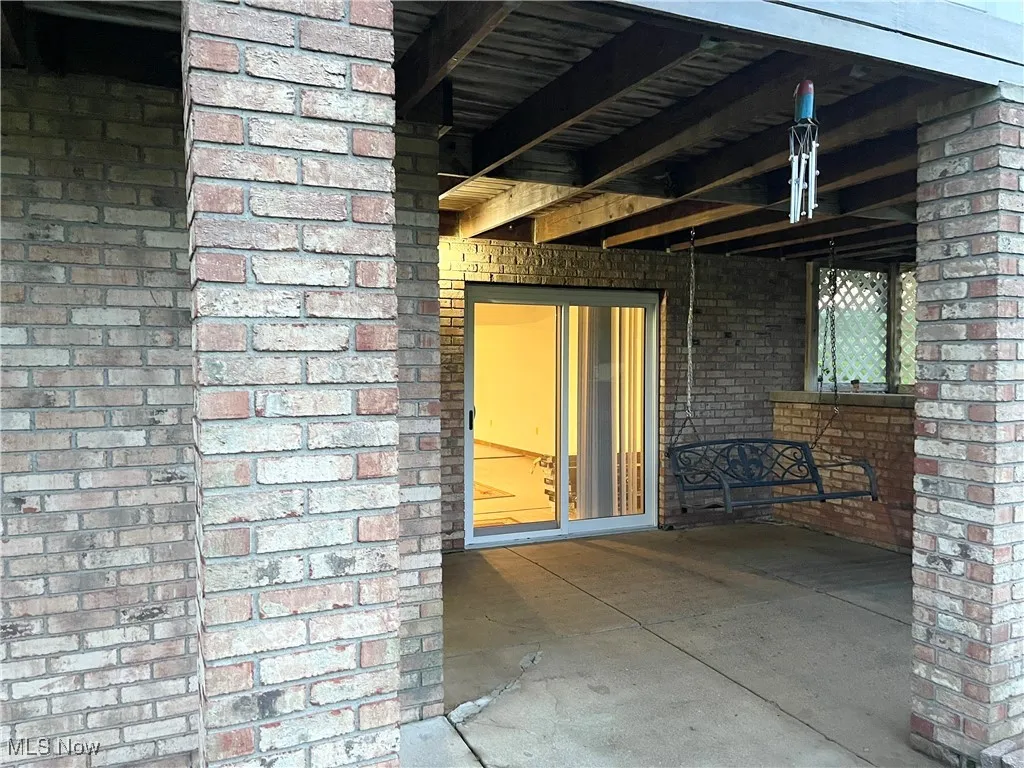 Back patio walk-out access from finished basement area