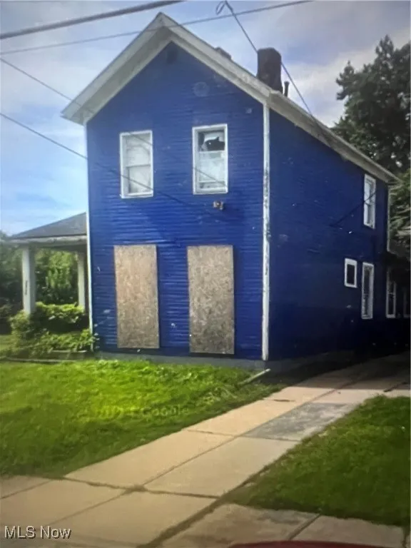 View of property exterior
