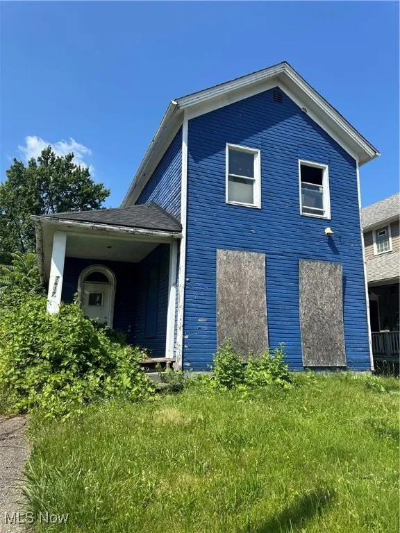 View of property exterior
