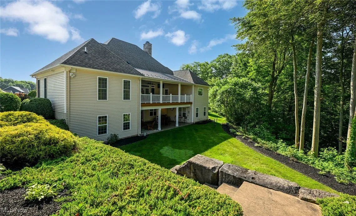 Rear of yard showing privacy.
