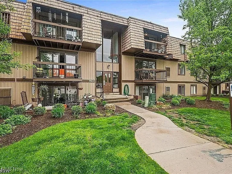 9630 Cove Drive # A14, North Royalton, Ohio,MLS Now Listing ID