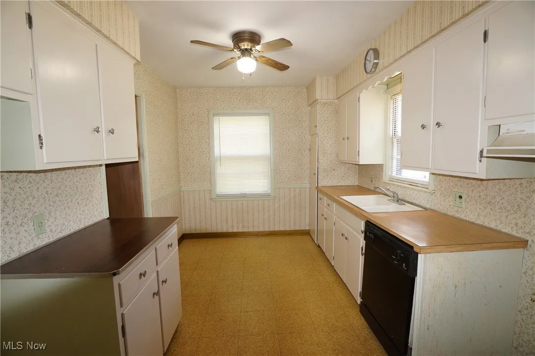 Lower unit