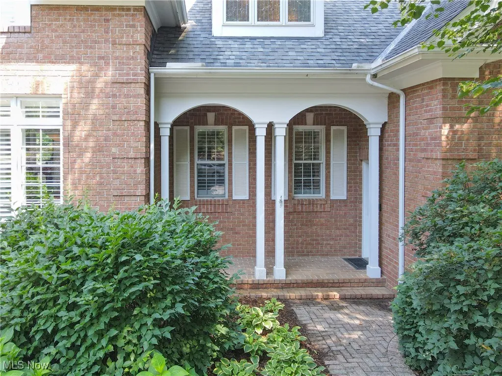 860 W Hill Drive, Gates Mills, Ohio 44040,MLS Now Listing ID