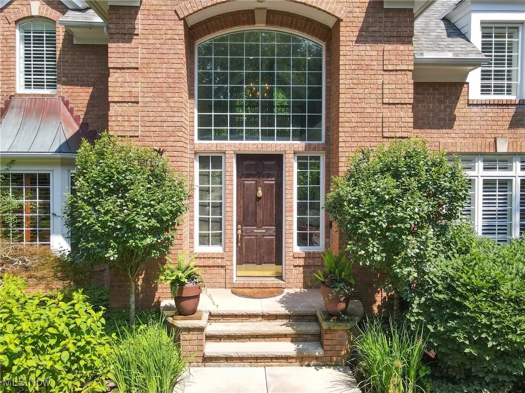 860 W Hill Drive, Gates Mills, Ohio 44040,MLS Now Listing ID