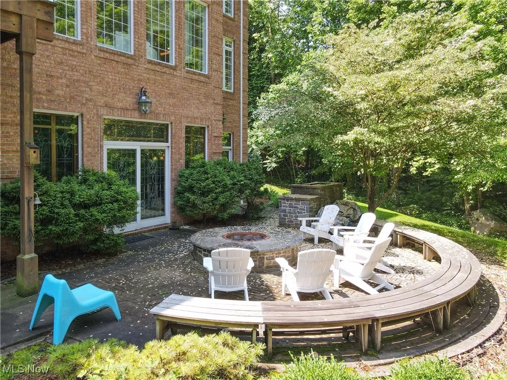 860 W Hill Drive, Gates Mills, Ohio 44040,MLS Now Listing ID