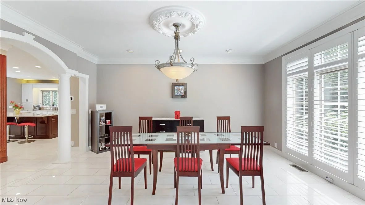 860 W Hill Drive, Gates Mills, Ohio 44040,MLS Now Listing ID