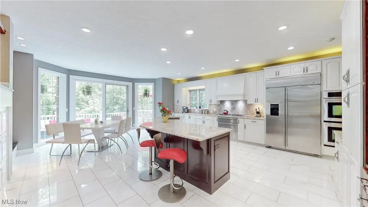 860 W Hill Drive, Gates Mills, Ohio 44040,MLS Now Listing ID