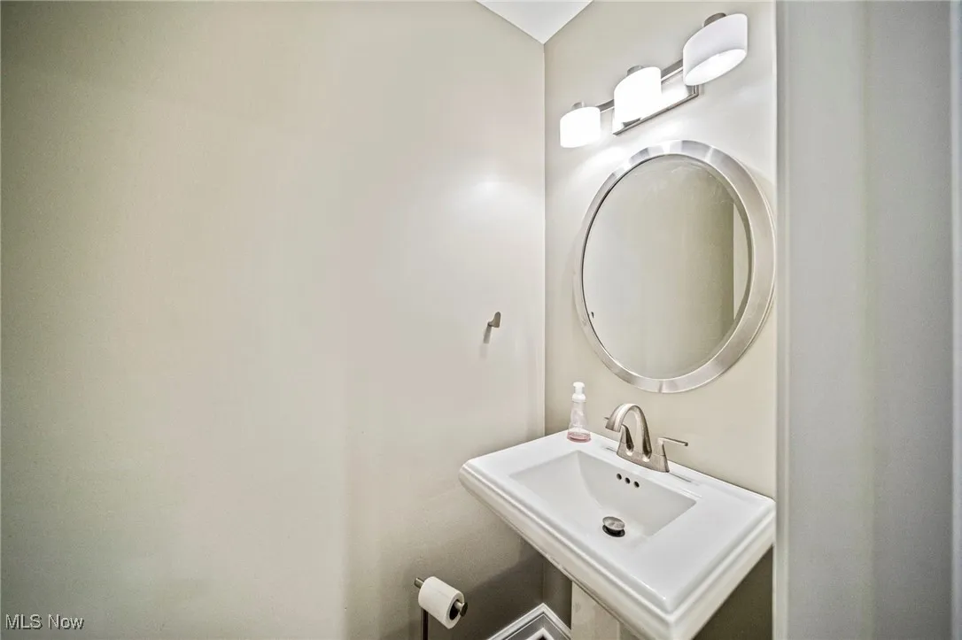 511 Roland Hills Drive, Mogadore, Ohio,MLS Now Listing ID