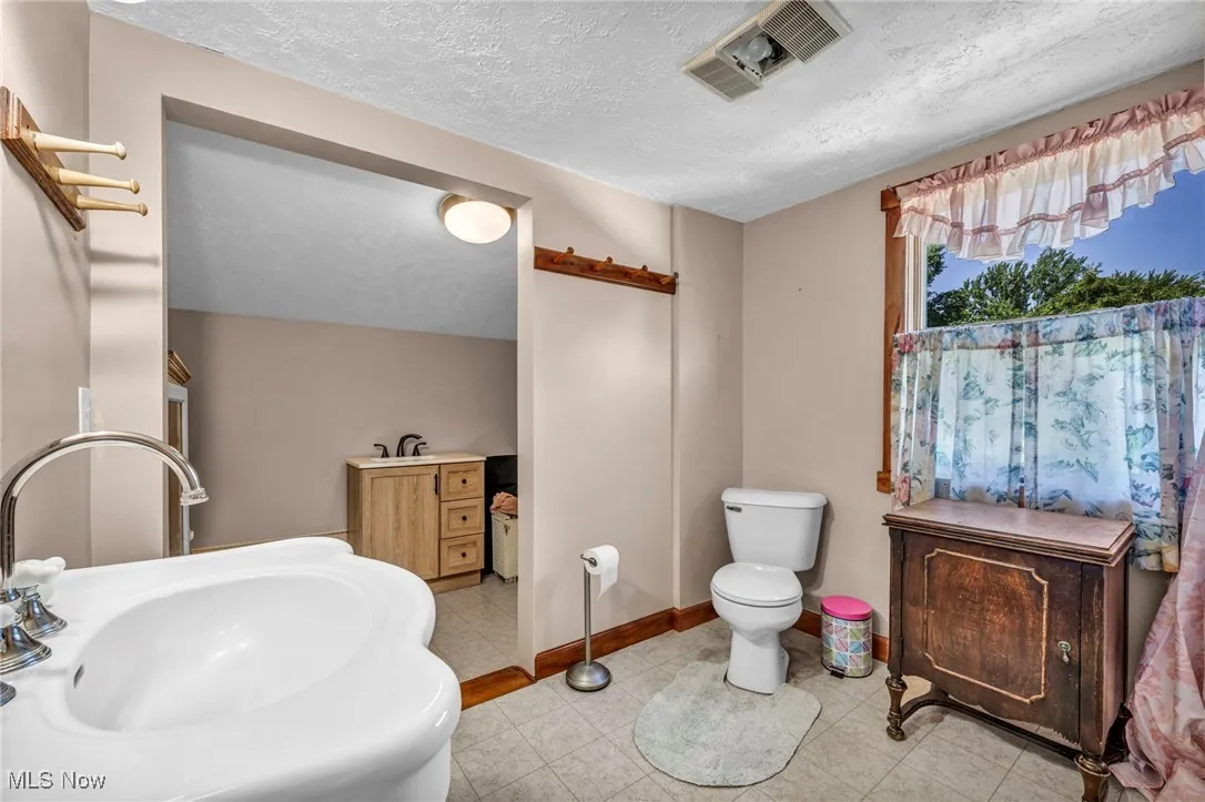 2424 Dock Road, Madison, Ohio,MLS Now Listing ID