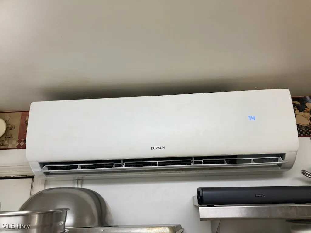 Detailed view of a wall unit AC